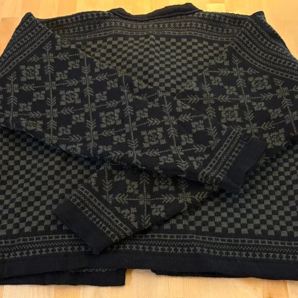 Dale of Norway Norwegian L Wool Cardigan Sweater Green/Black Shorter Length - Picture 10 of 11